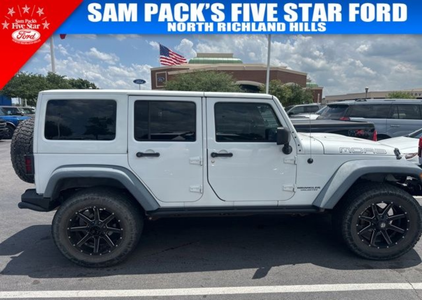 2013 Jeep Wrangler Sahara's photo