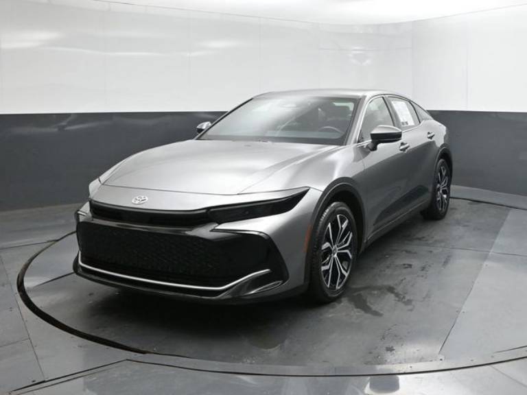 2025 Toyota Crown XLE