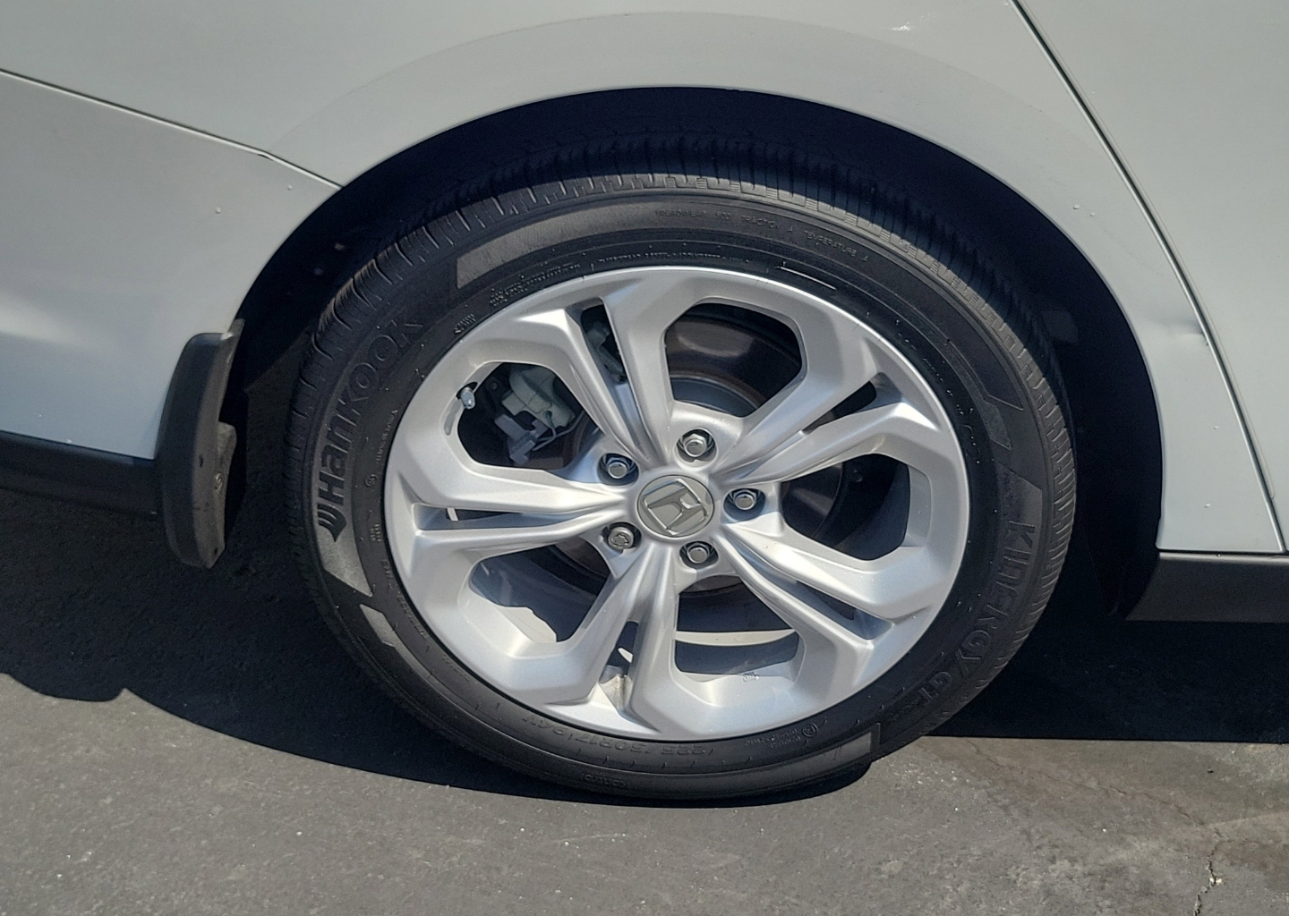 2023 Honda Accord LX - Photo 7