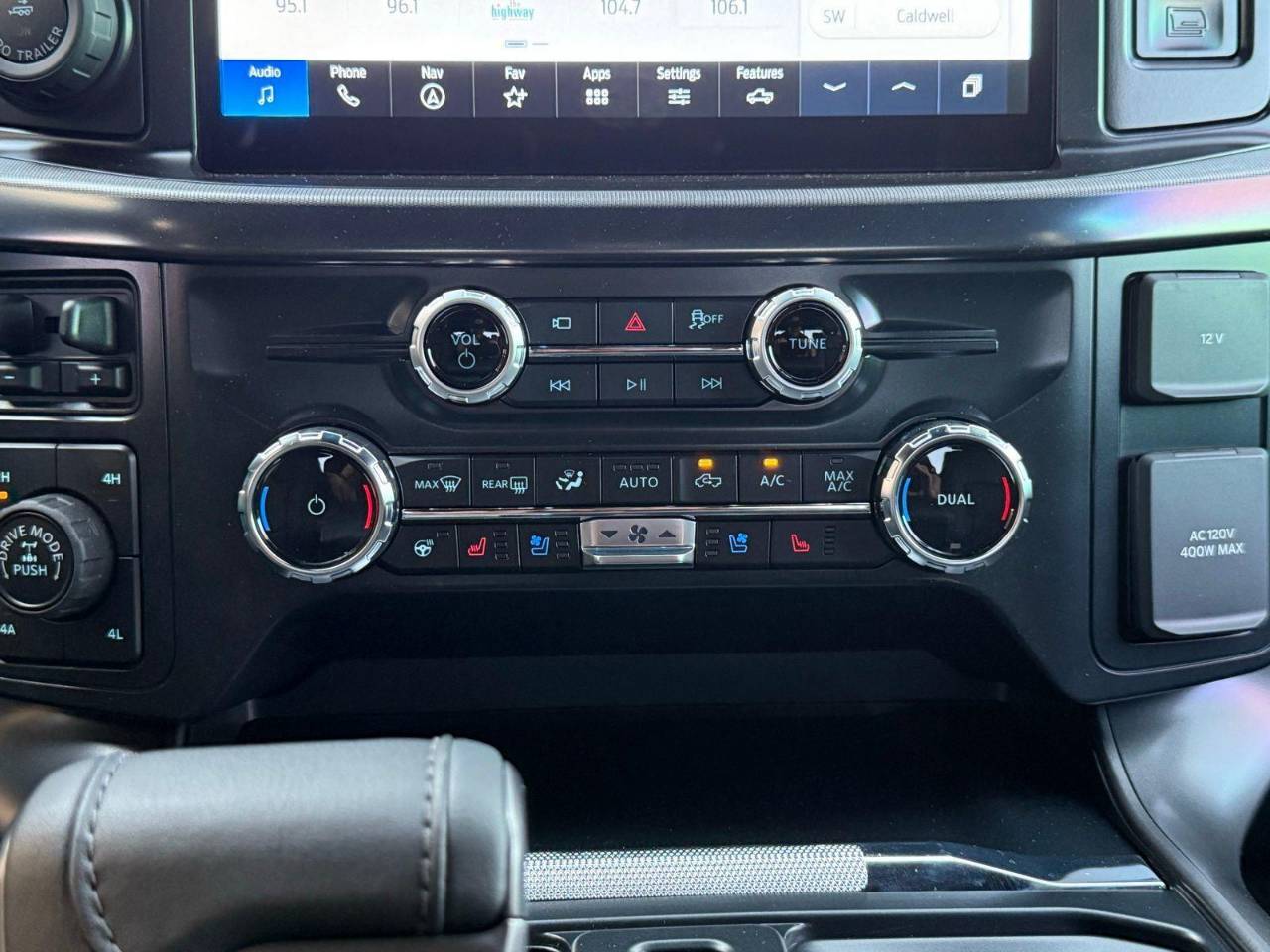 2025 Ford F-150 Lariat - Photo 18