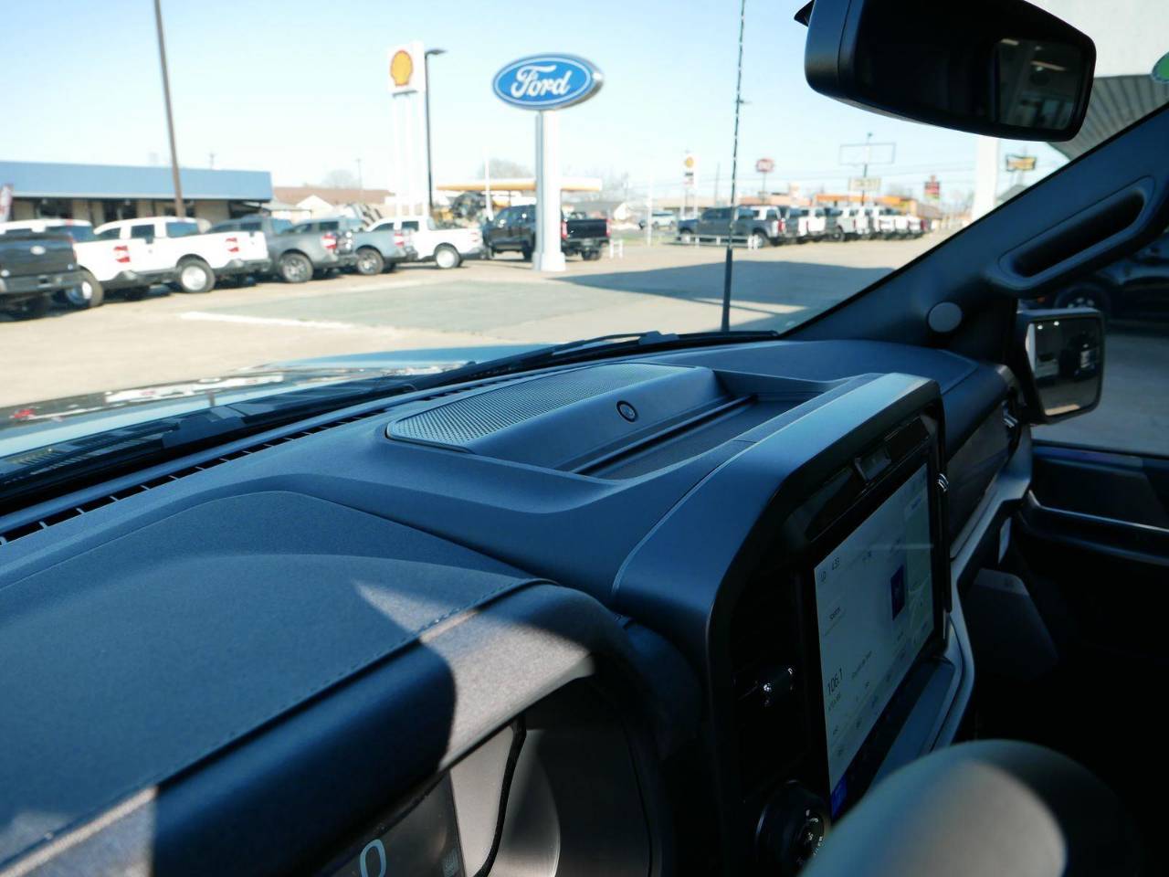 2025 Ford F-150 Lariat - Photo 22