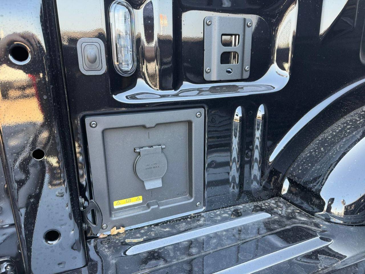 2025 Ford F-150 Lariat - Photo 46