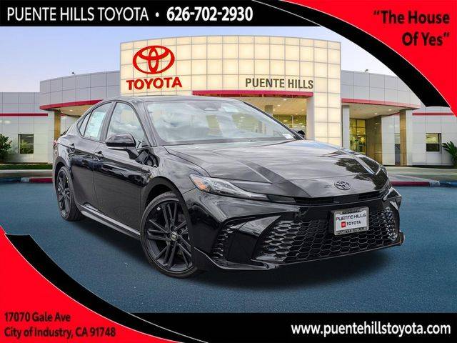 2026 Toyota Camry SE Nightshade