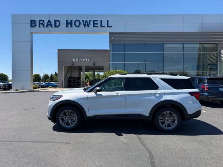 2026 Ford Explorer Active w/200A Pkg