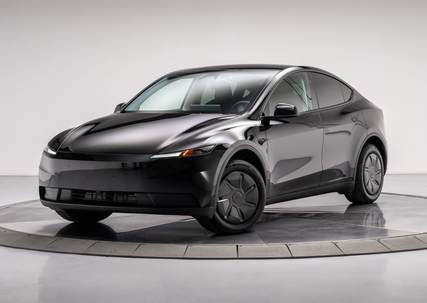 2026 Tesla Model Y Standard Rear Wheel Drive's photo