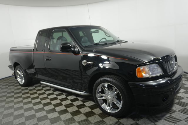 Used 2000 Ford F-150 XL with VIN 2FTRX07L4YCA98330 for sale in Kansas City