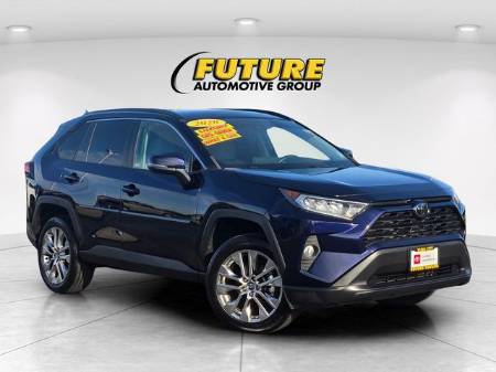 2020 Toyota RAV4 XLE Premium