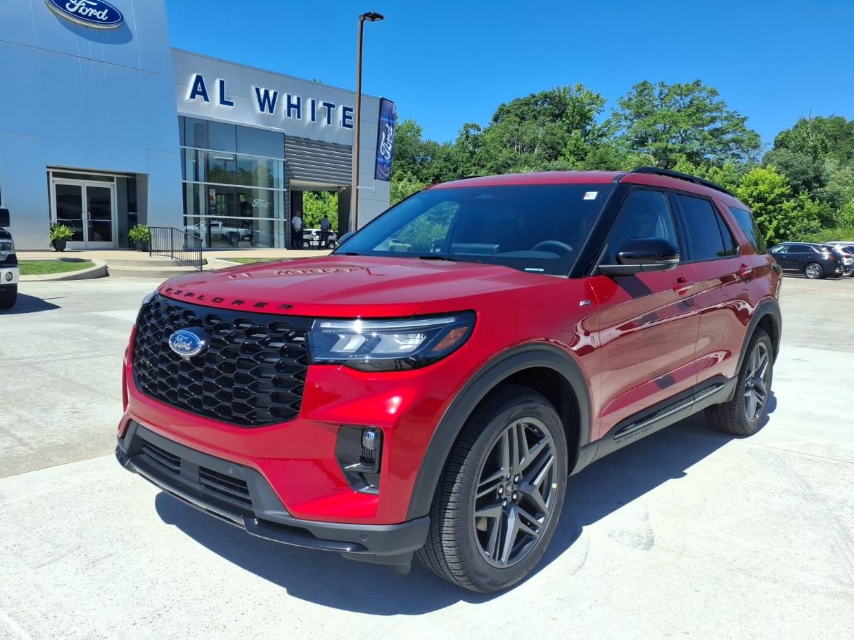 2026 Ford Explorer ST-LINE 4WD's photo