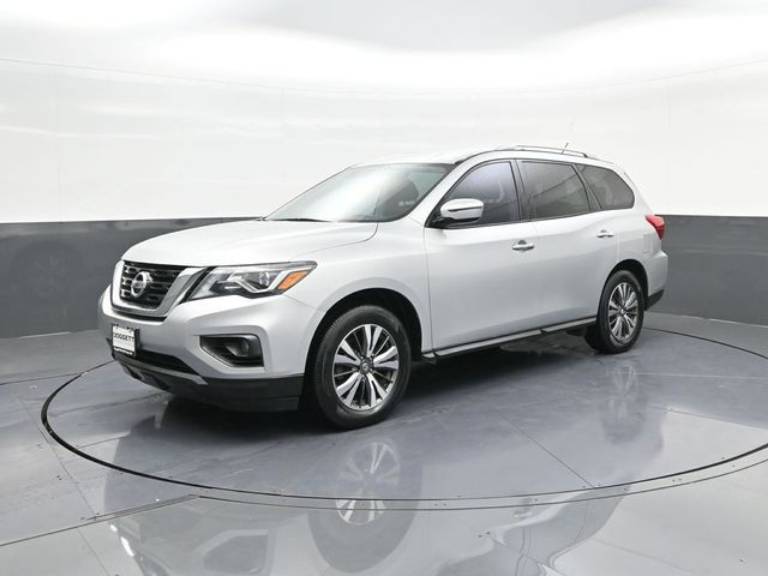 2017 Nissan Pathfinder SV