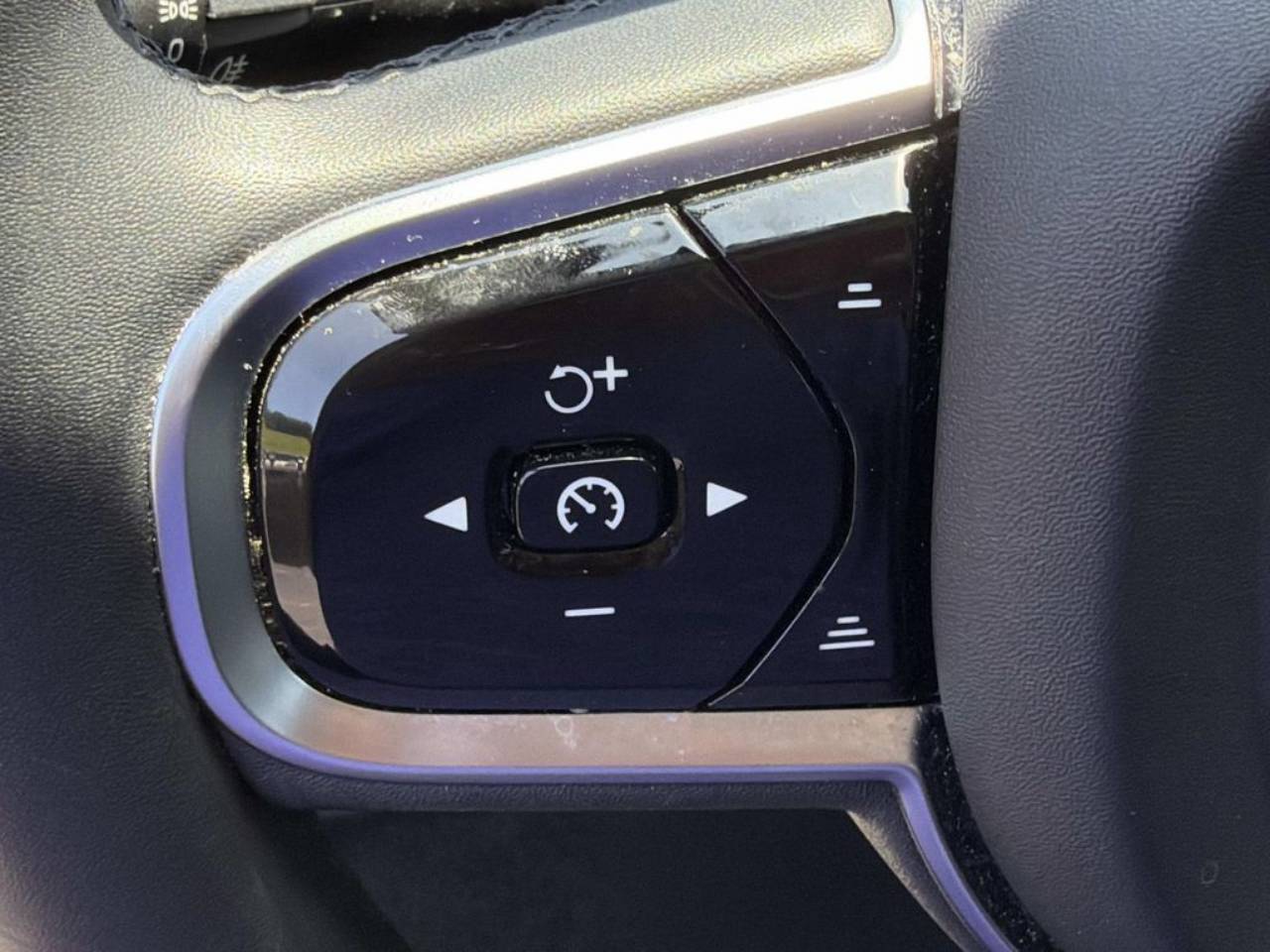 2024 Volvo XC90 Plus - Photo 13