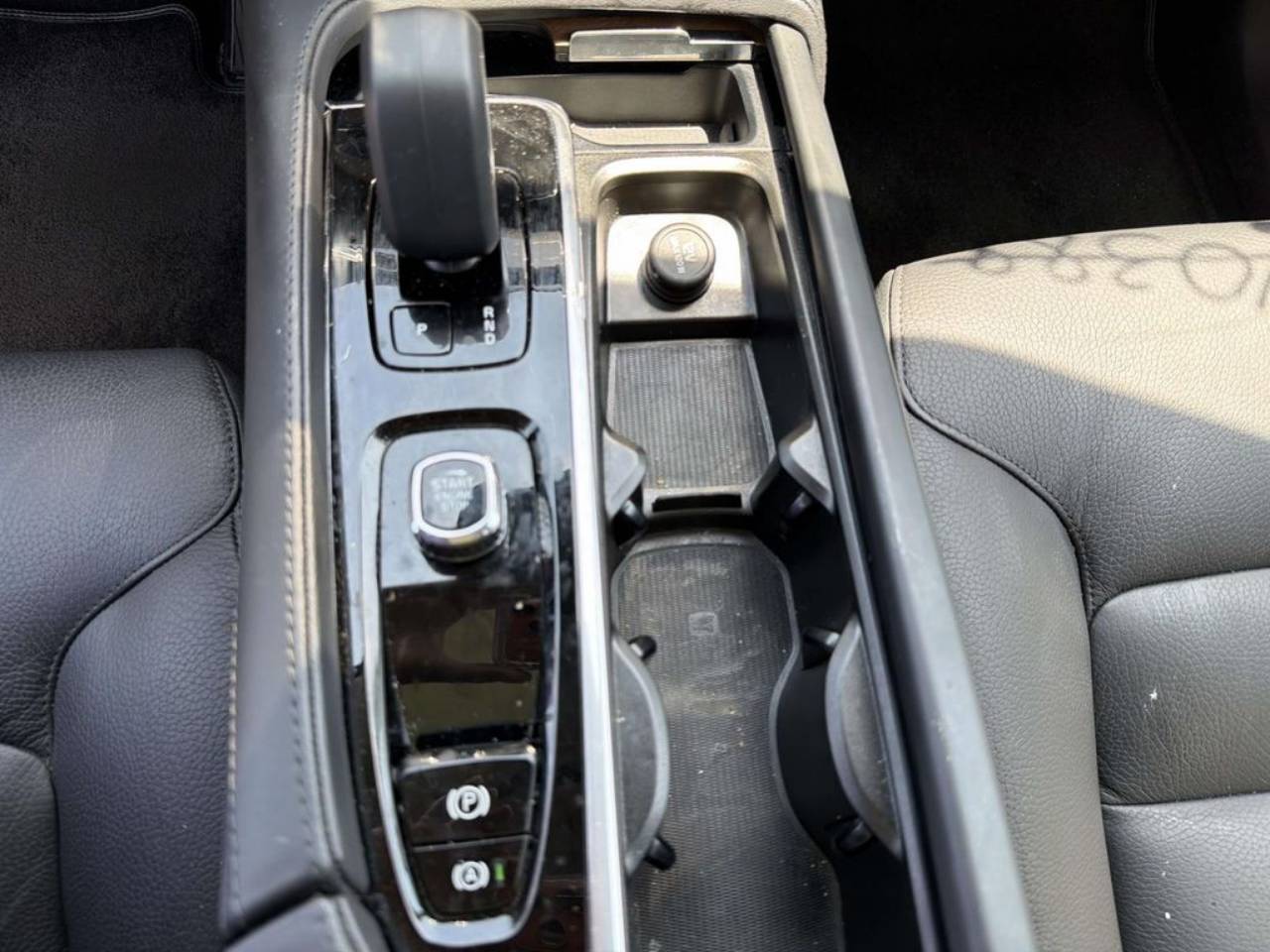 2024 Volvo XC90 Plus - Photo 15