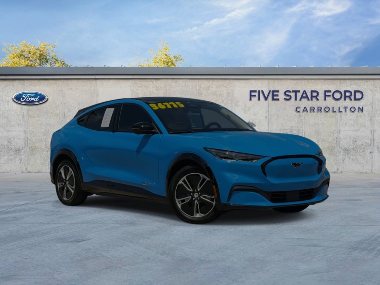 2023 Ford Mustang-Mach-e Premium's photo