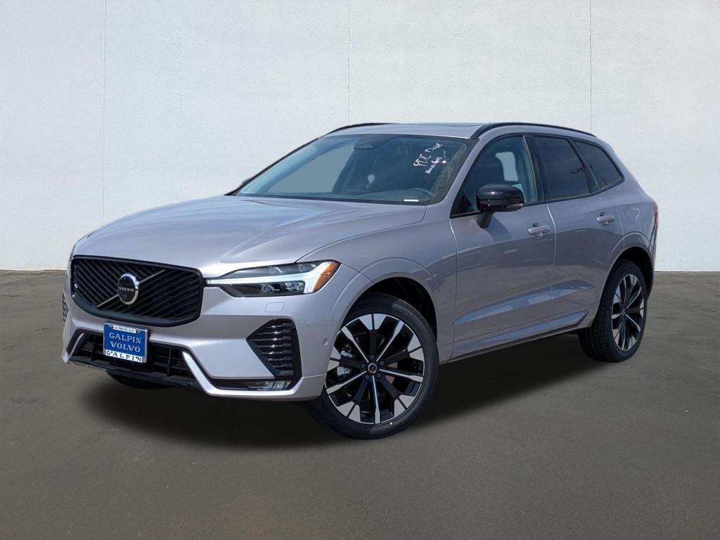 2026 Volvo XC60 B5 Plus