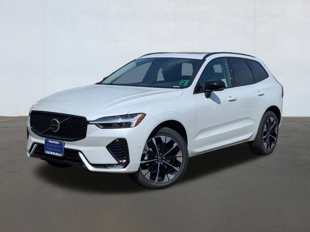 2026 Volvo XC60 B5 Plus