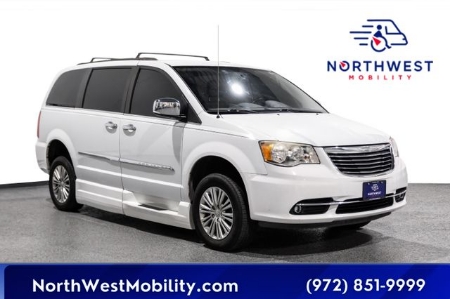 2016 Chrysler Town & Country Touring-L