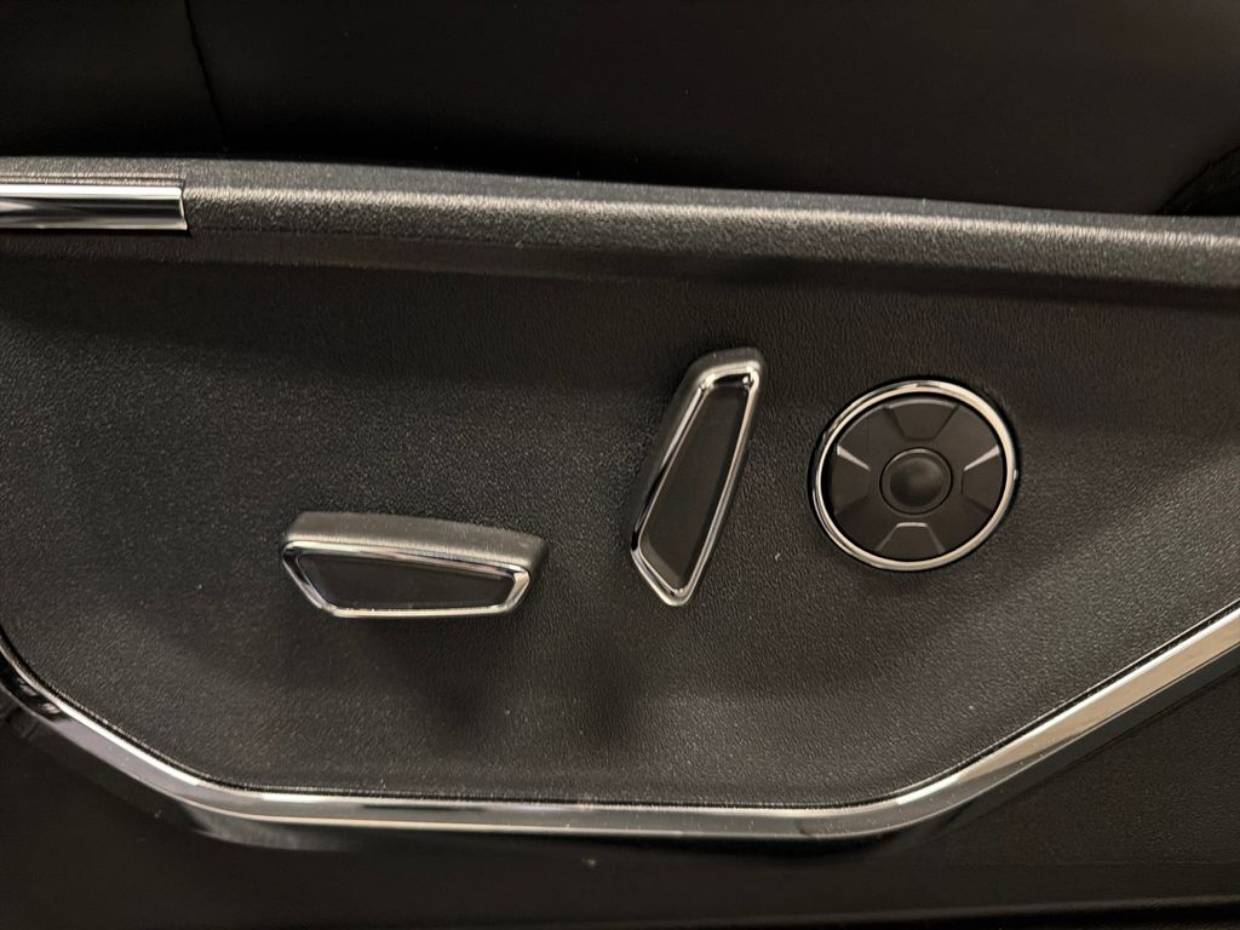 2025 Ford F-150 Platinum - Photo 25