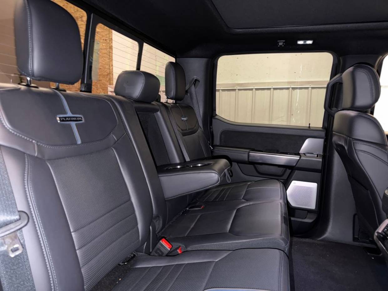 2025 Ford F-150 Platinum - Photo 36
