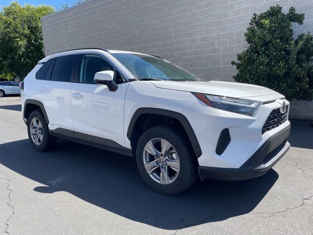 2025 Toyota RAV4 Hybrid LE