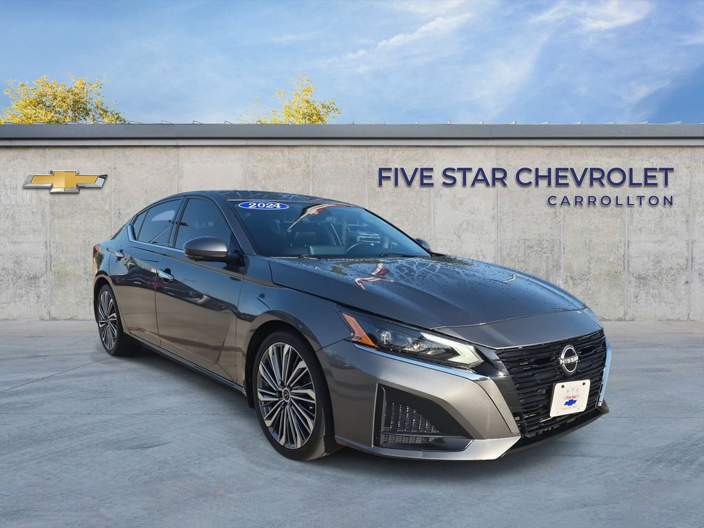Used 2024 Nissan Altima 2.5 SL