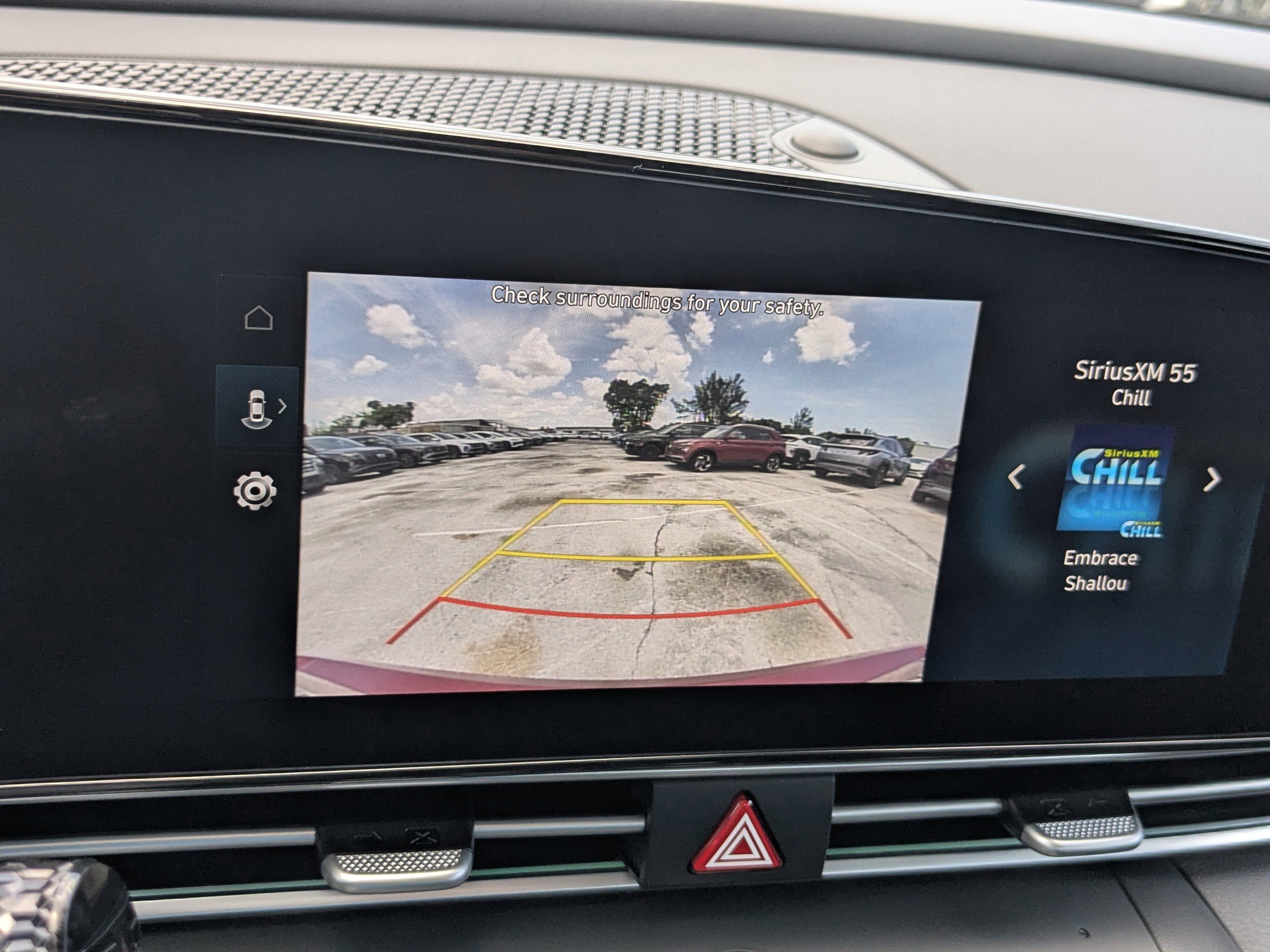 2025 Hyundai Elantra Limited - Photo 25