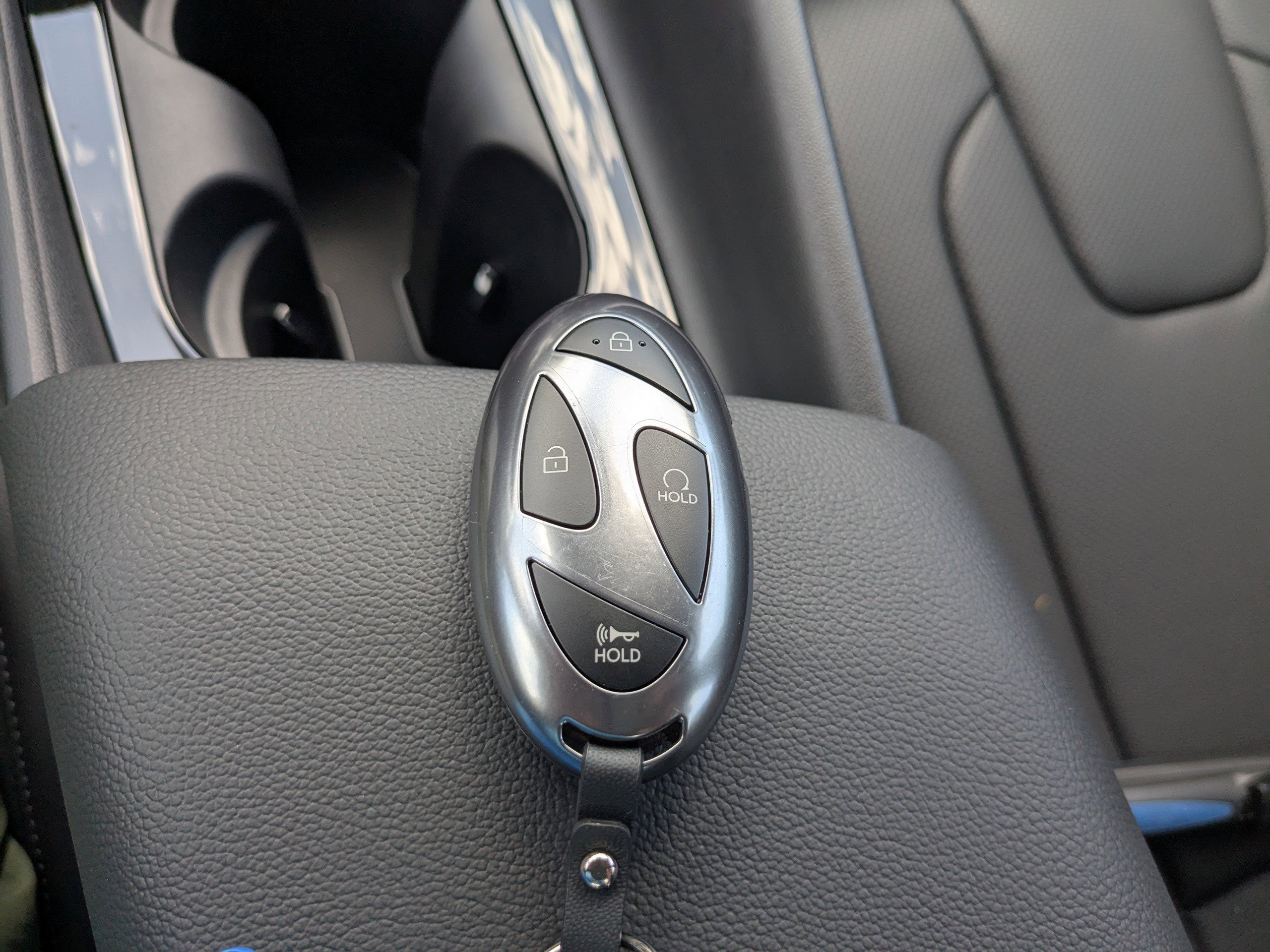 2025 Hyundai Elantra Limited - Photo 28