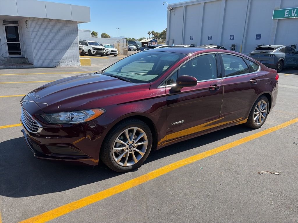 2017 Ford Fusion SE's photo