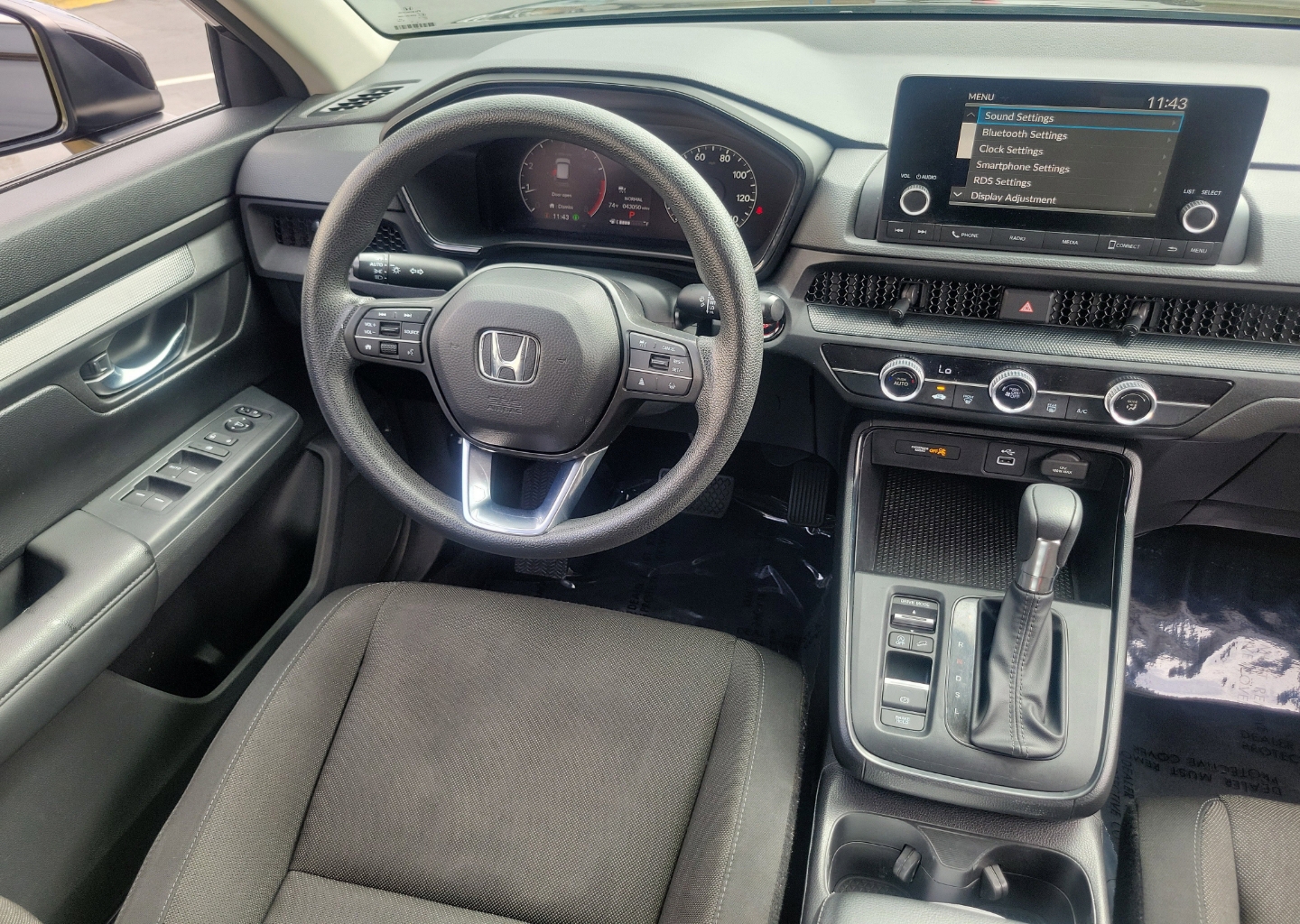 2024 Honda CR-V LX - Photo 11