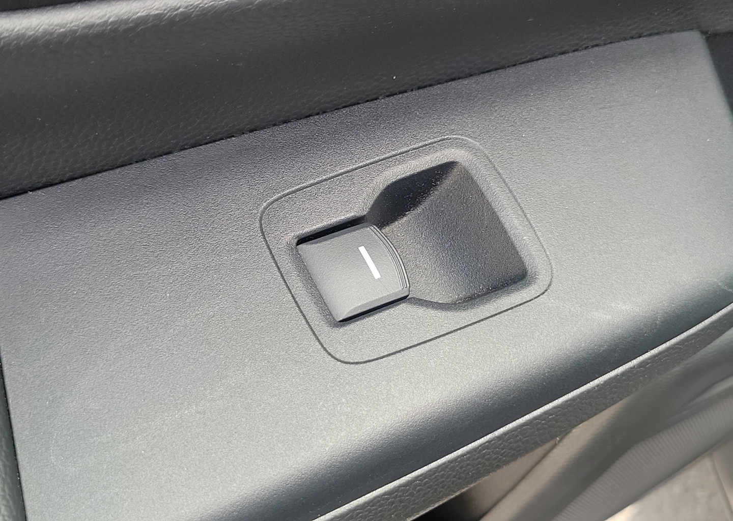 2024 Honda CR-V LX - Photo 16