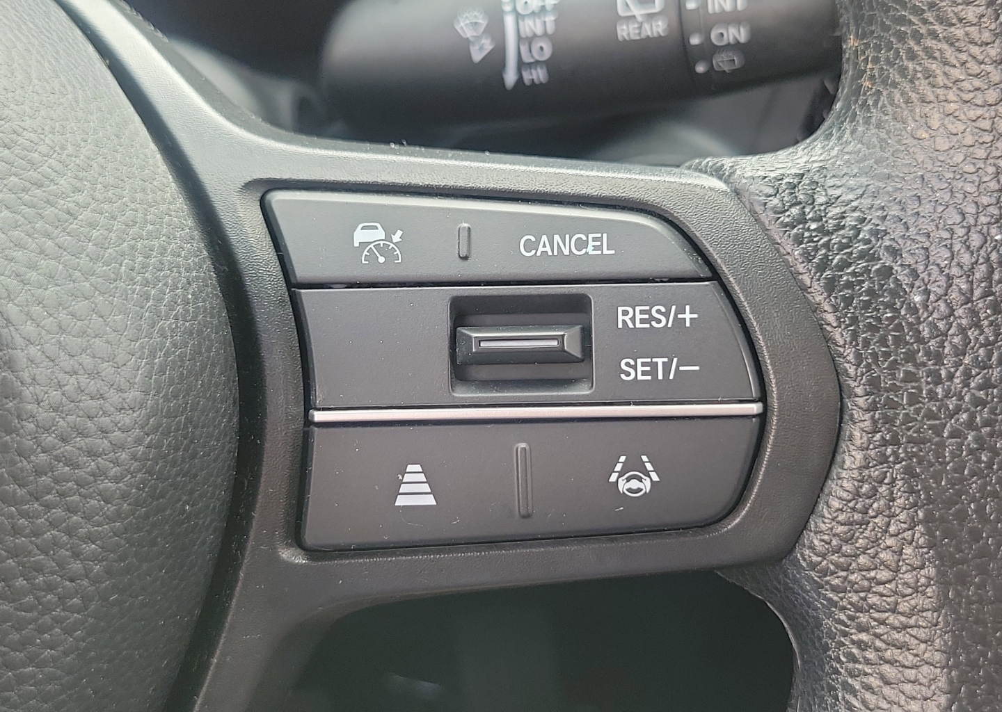 2024 Honda CR-V LX - Photo 25