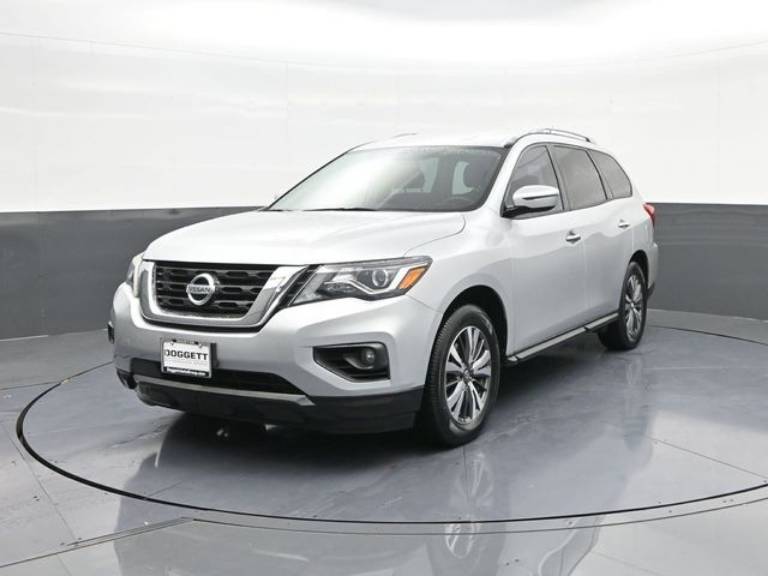 2017 Nissan Pathfinder SV