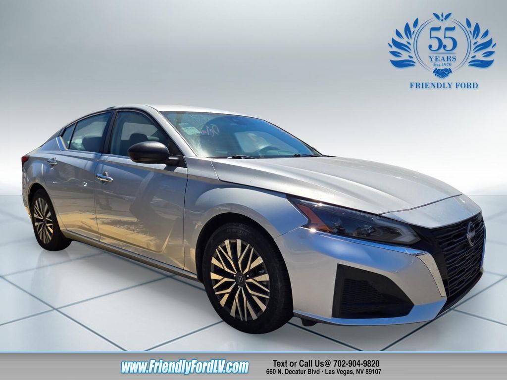 2024 Nissan Altima 2.5 SV