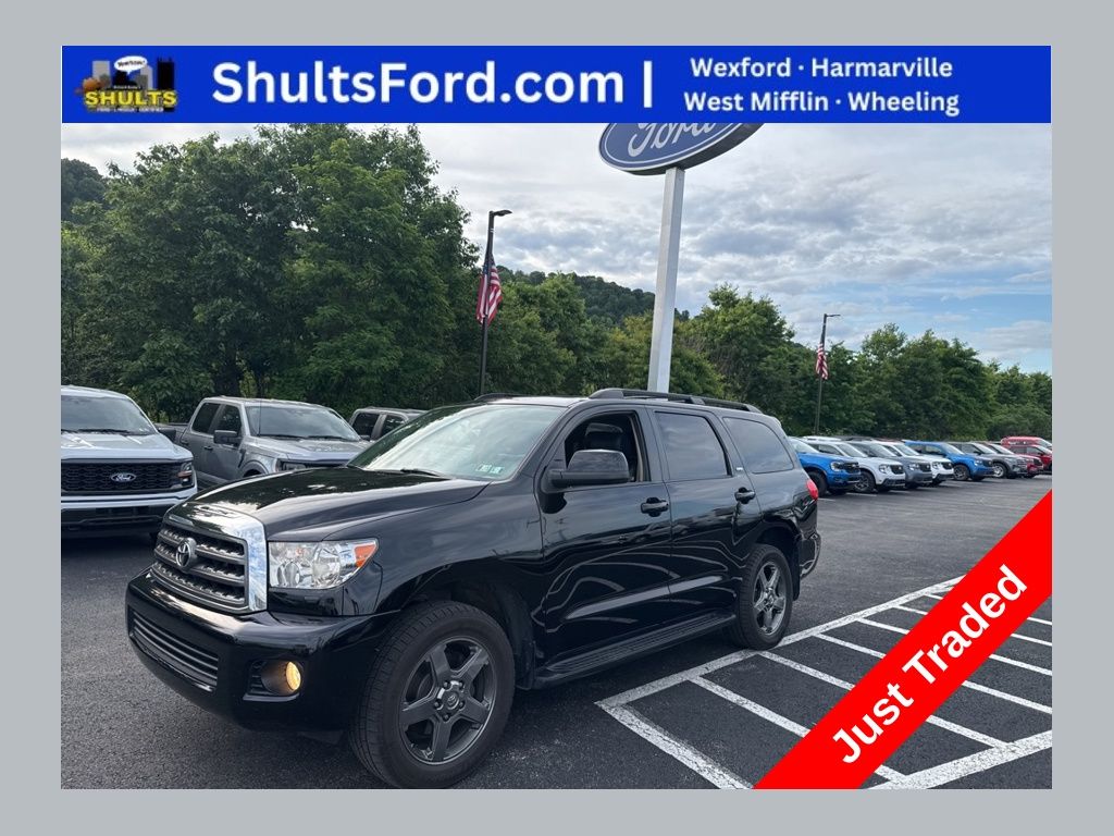 2015 Toyota Sequoia 5.7 Auto 4WD SR5's photo