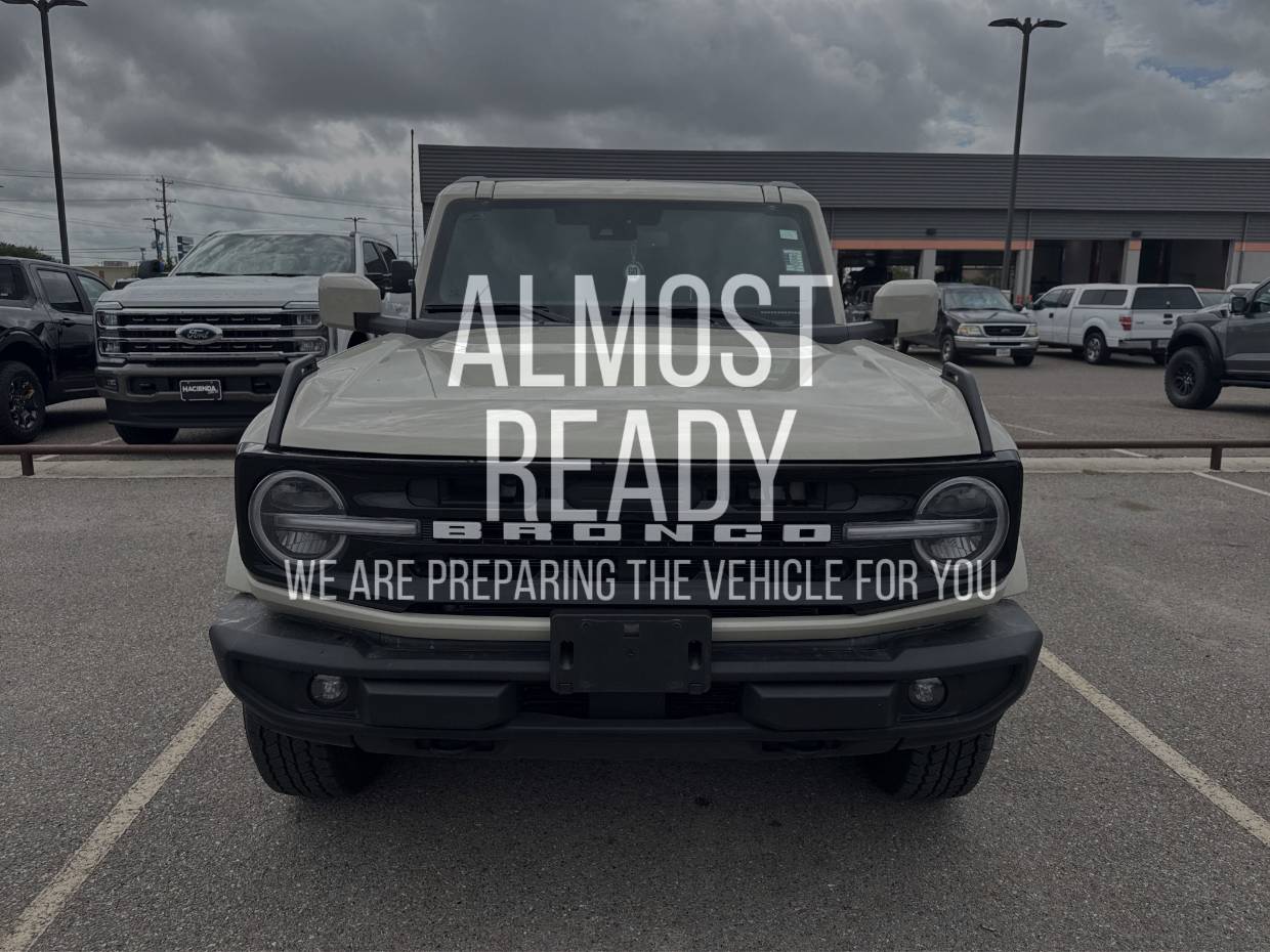 2025 Ford Bronco Outer Banks 4x4's photo