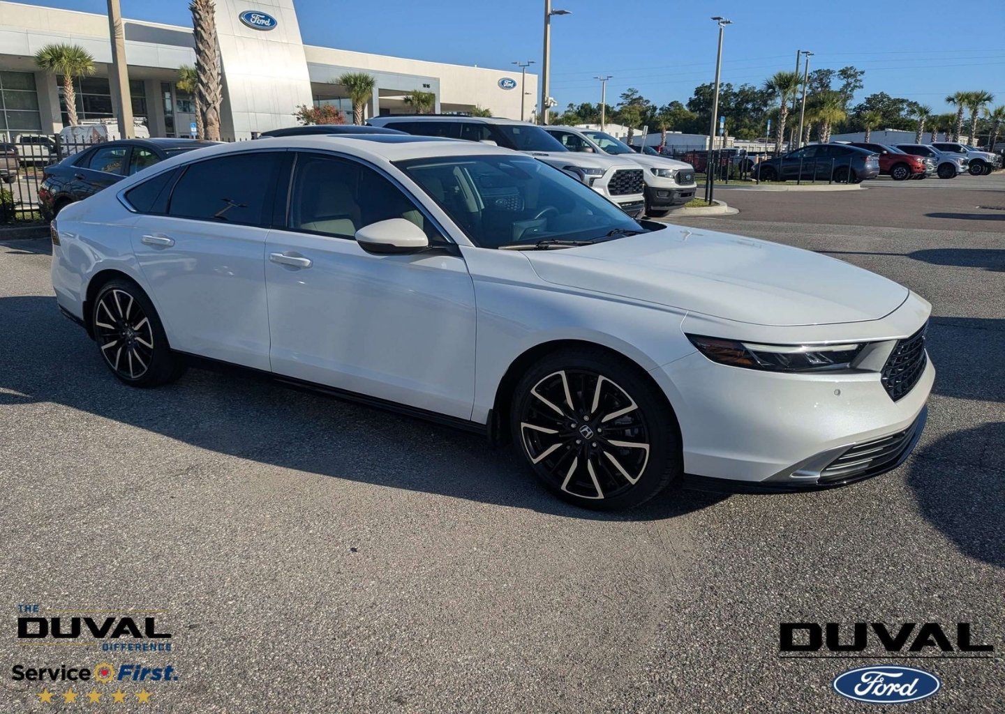 2024 Honda Accord Hybrid Touring's photo