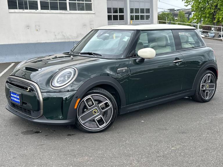 2024 Mini Cooper SE Electric Iconic