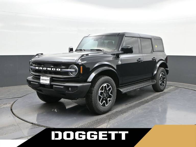 2026 Ford Bronco Outer Banks