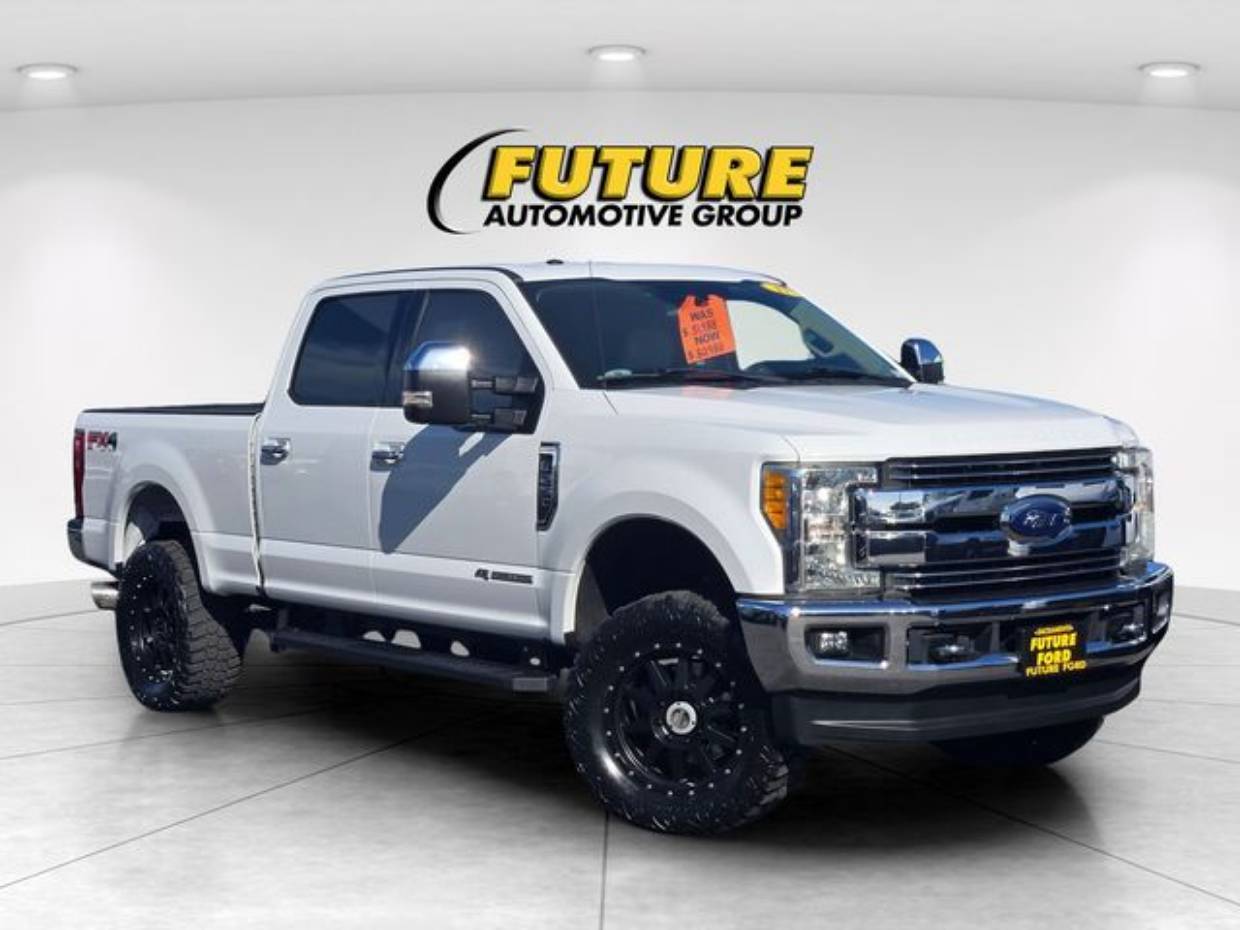 2017 Ford F-250 Lariat 4x4 Crew Cab 6-3/4' Box's photo
