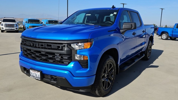 2026 Chevrolet Silverado 1500 Custom Crew Cab Short Box's photo