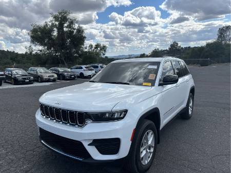 2024 Jeep Grand Cherokee Laredo X