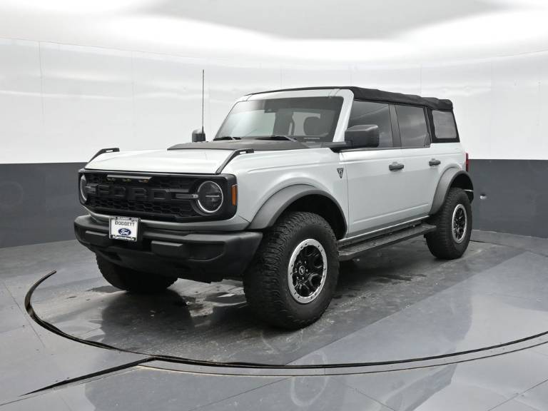 2022 Ford Bronco Base