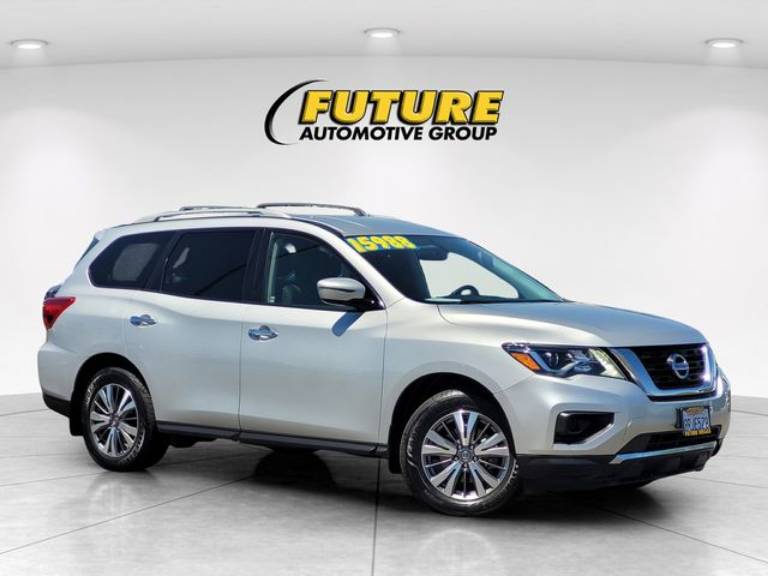2019 Nissan Pathfinder S