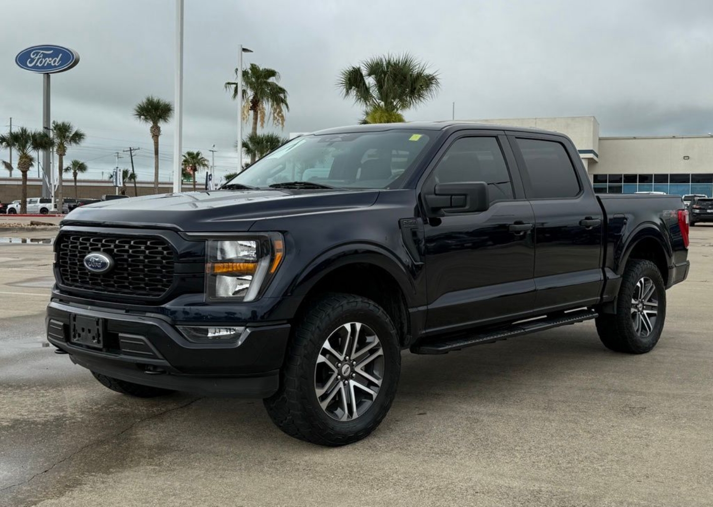 2023 Ford F-150 XL 4x4 SuperCrew 5-1/2 Box's photo