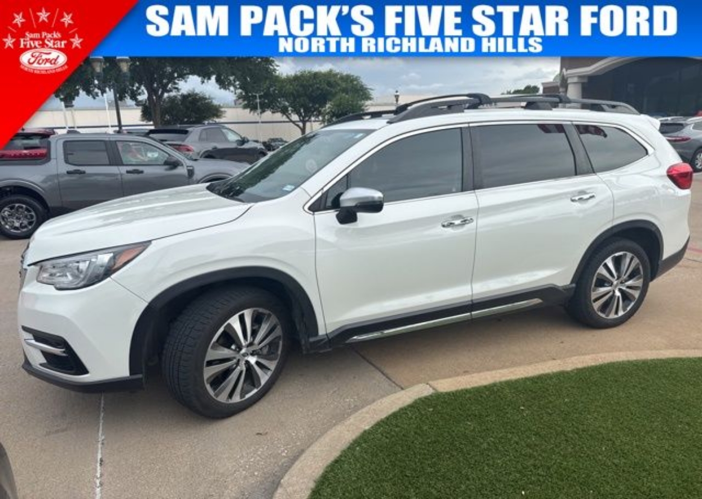 2020 Subaru Ascent Touring's photo