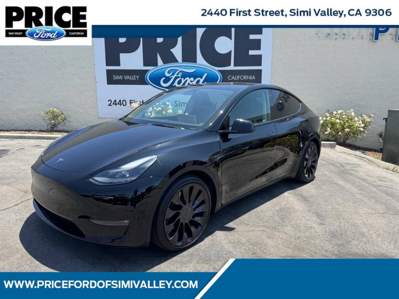 2022 Tesla Model Y Performance Dual Motor All-Wheel Drive's photo