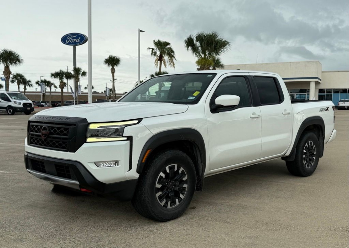 2023 Nissan Frontier PRO-X Crew Cab 4X2's photo