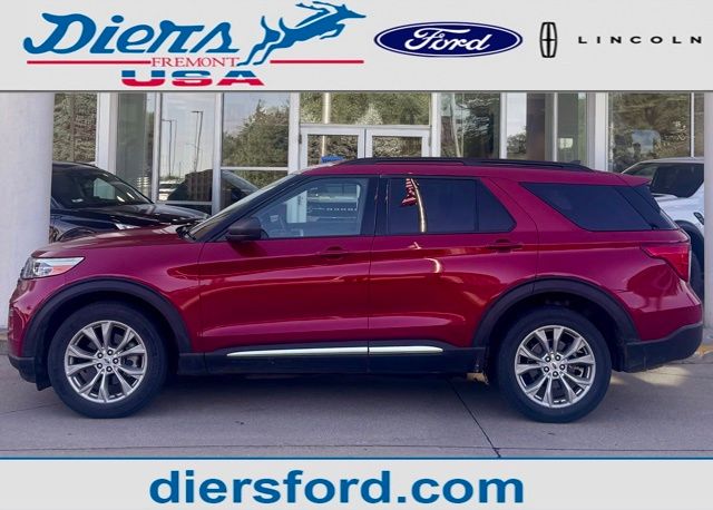 2023 Ford Explorer XLT 4WD's photo