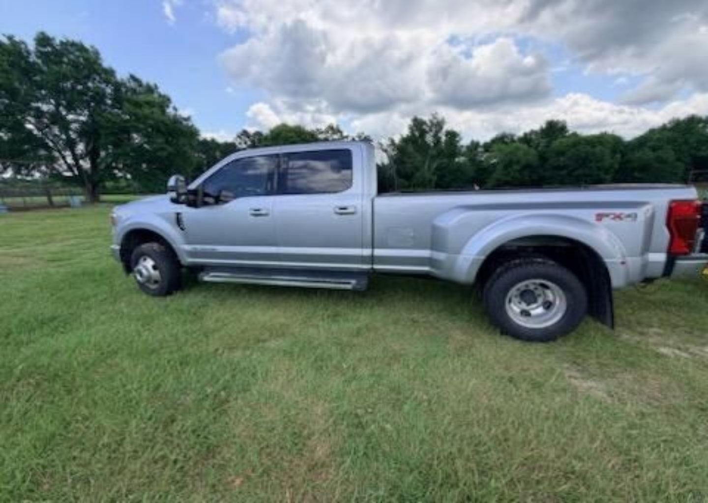 2022 Ford F-350 XLT 4x4 Crew Cab 8' Box DRW's photo
