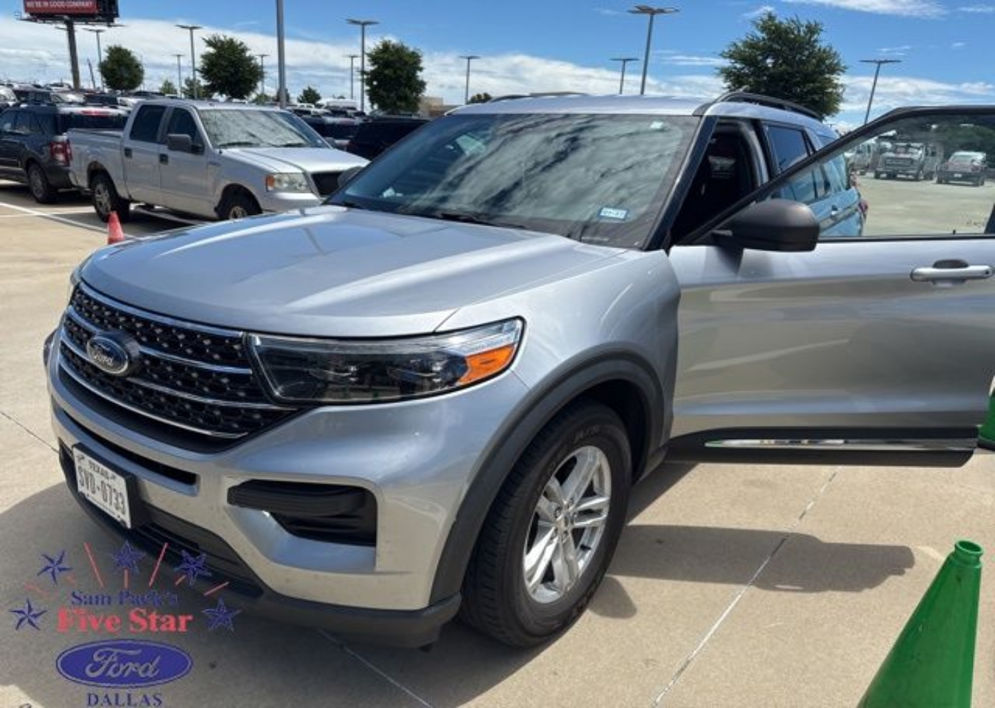 2020 Ford Explorer XLT RWD's photo