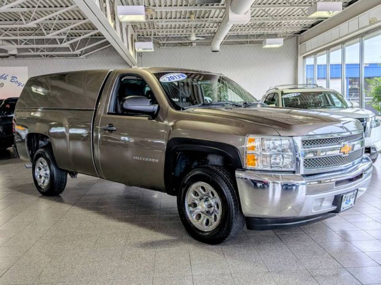 Used 2013 Chevrolet Silverado 1500 Work Truck with VIN 1GCNCPEX1DZ217358 for sale in Highland, IN