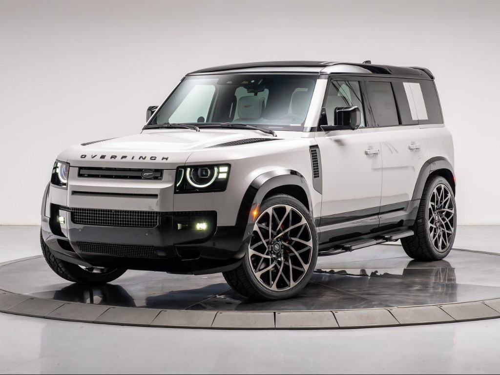 2026 Land Rover Defender P500 X-Dynamic SE